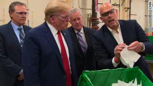 Trump doesn&#39;t wear mask to facility manufacturing masks