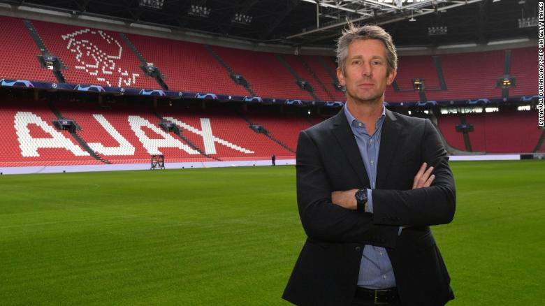 Edwin van der Sar: 'Extremely harsh' if Liverpool don't win Premier League