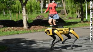 Singapore deploys robot &#39;dog&#39; to encourage social distancing