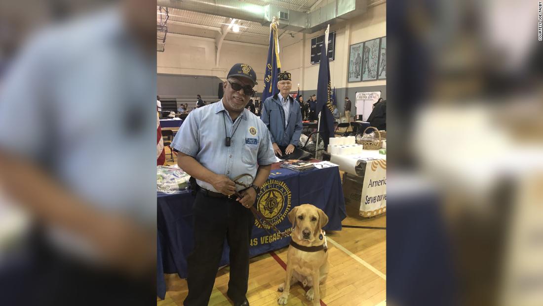 Las Vegas nurse cares for veteran and his guide dog during