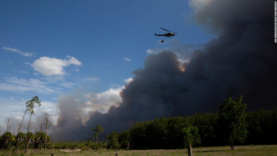 Florida wildfires near Naples force evacuations, Interstate 75 reopens