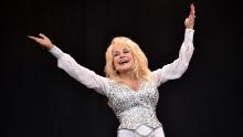 Dolly Parton, please save us from 2020.