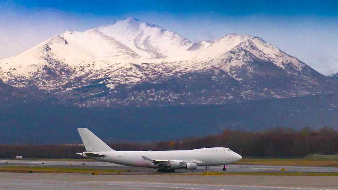 Anchorage: The little airport on prime of the globe