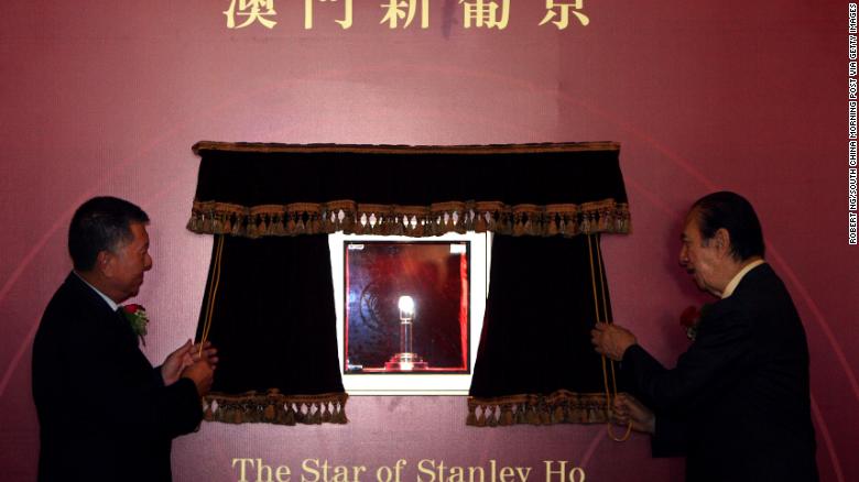 Macao SAR Chief Executive Edmund Ho and Stanley Ho unveiling &quot;The Star of Stanley Ho&quot; at the Grand Lisboa in 2007. The 218-carat diamond, named after Ho, is &quot;on permanent display&quot; in the lobby, according to the hotel.