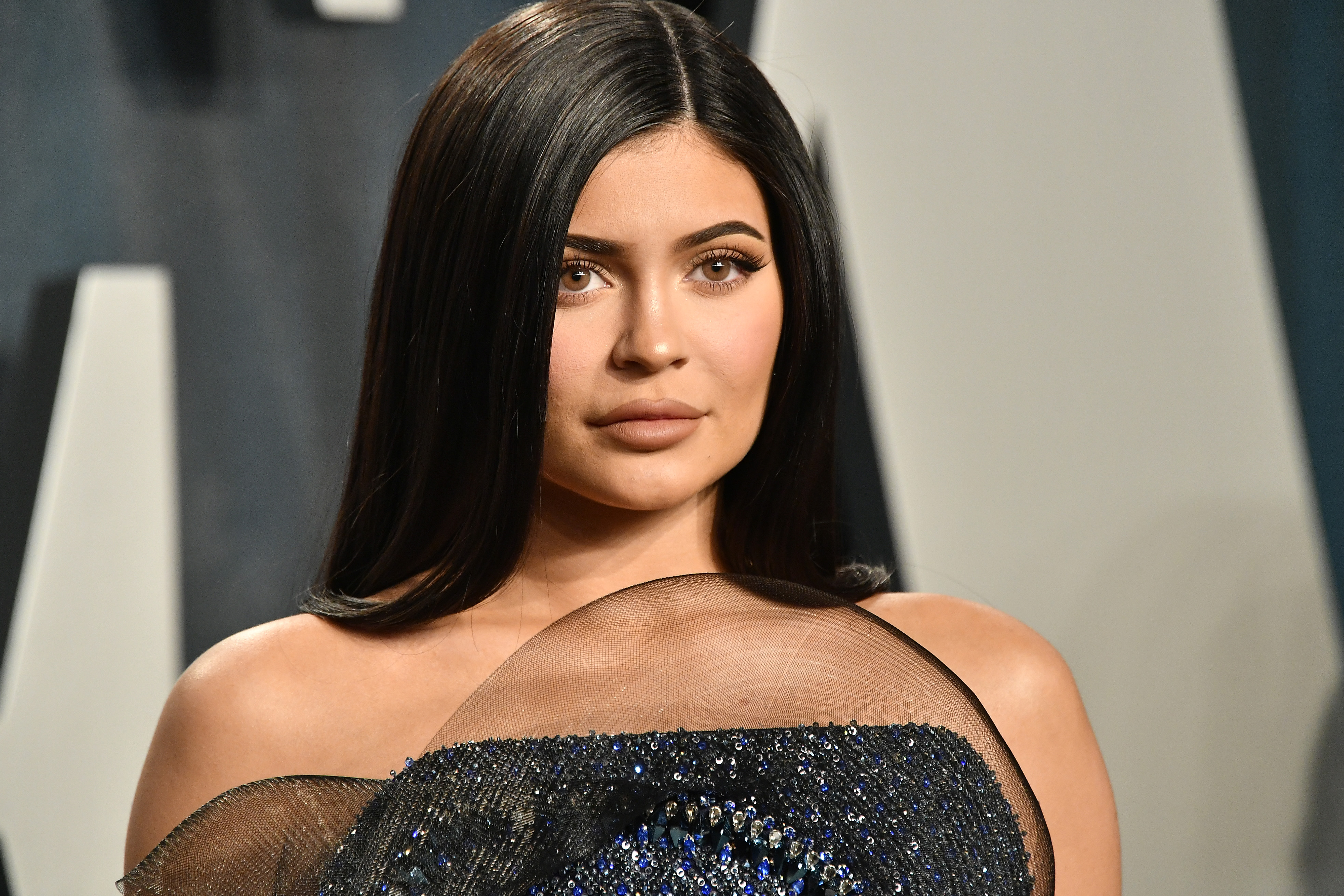Kylie Jenner Blasted On Social Media After Asking Fans To Do This Cnn Video