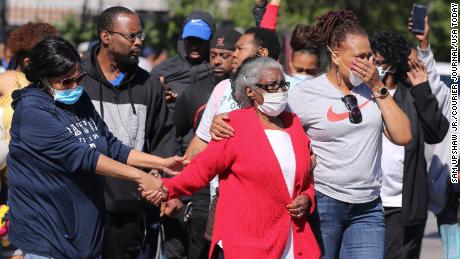 Louisville fires its police chief over handling of fatal shooting during protest