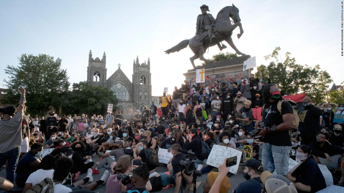 Protesters gather at the J.E.B. Stuart statue in Richmond, Virginia, on June 1.