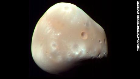Marte & # 39;  Lunile pot indica faptul că planeta a avut odată inele