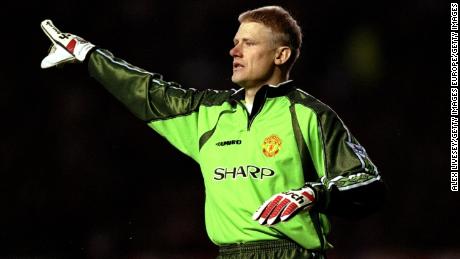 16 Dec 1998:  Peter Schmeichel in goal for Manchester United against Chelsea in the FA Carling Premiership match at Old Trafford in Manchester, England. The game ended 1-1. \ Mandatory Credit: Alex Livesey /Allsport