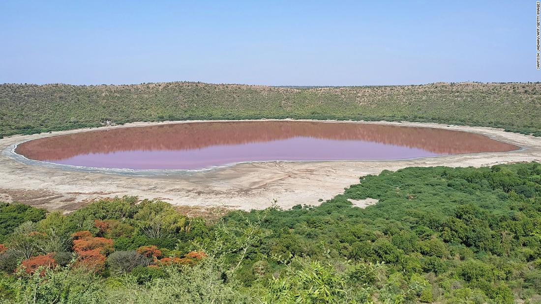 A 50,000-year-old lake in India just turned pink and experts don't know exactly why