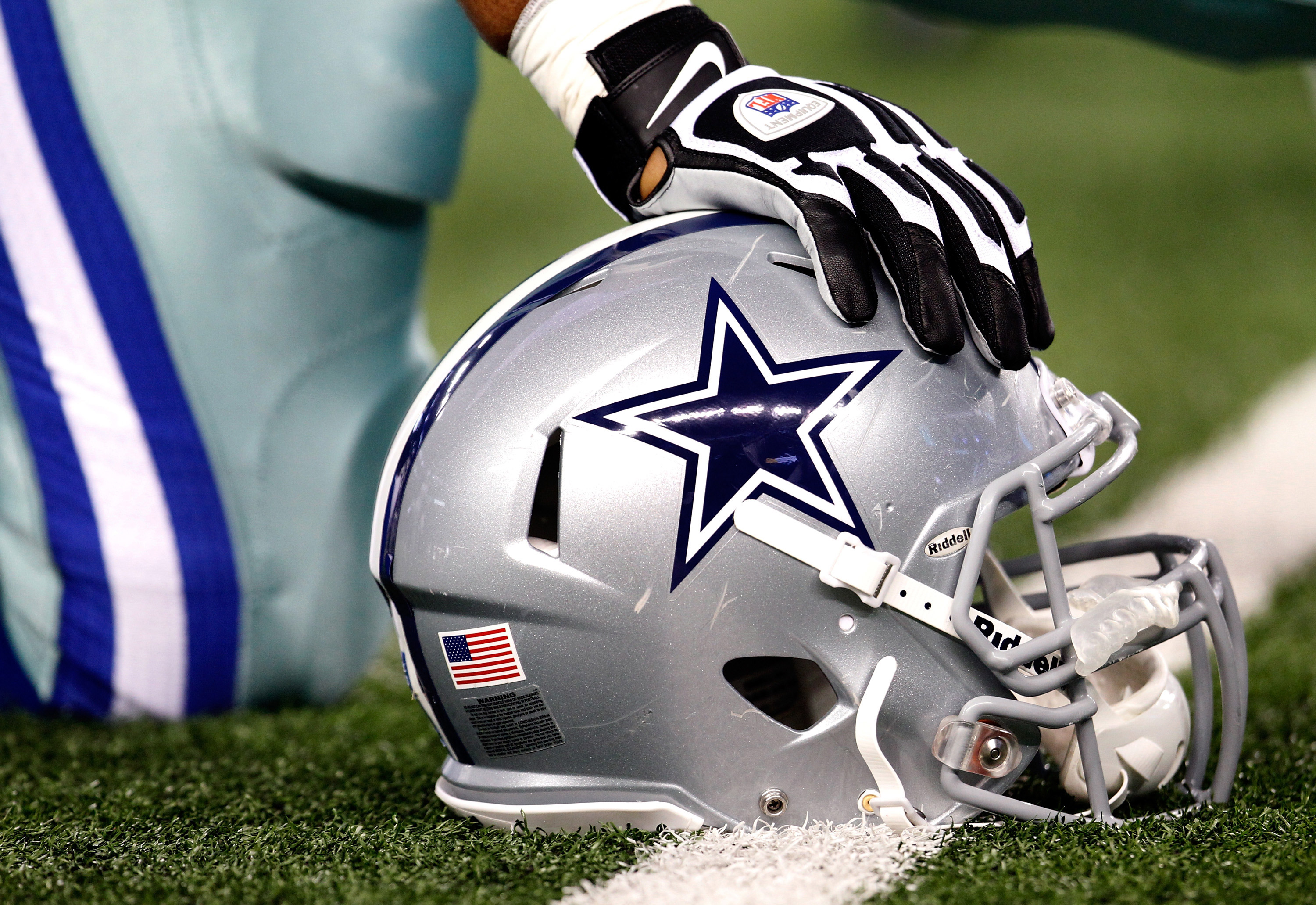 Nfl Network Several Dallas Cowboys And Houston Texans Players Test Positive For Coronavirus Cnn Video