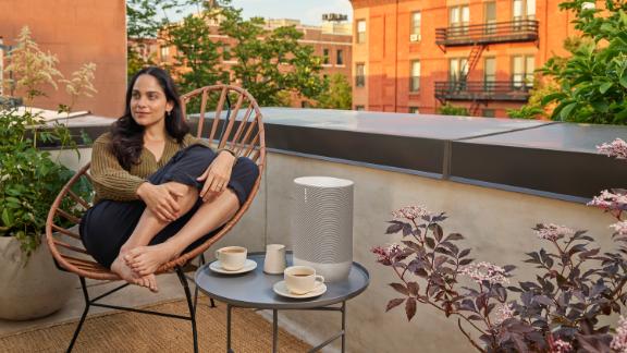 Sonos Roam speaker vs. Sonos Move: Which speaker is for you?