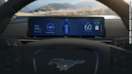 Driver&#39;s will be alerted about the status of the Active Drive Assist system through the SUV&#39;s gauge screen.