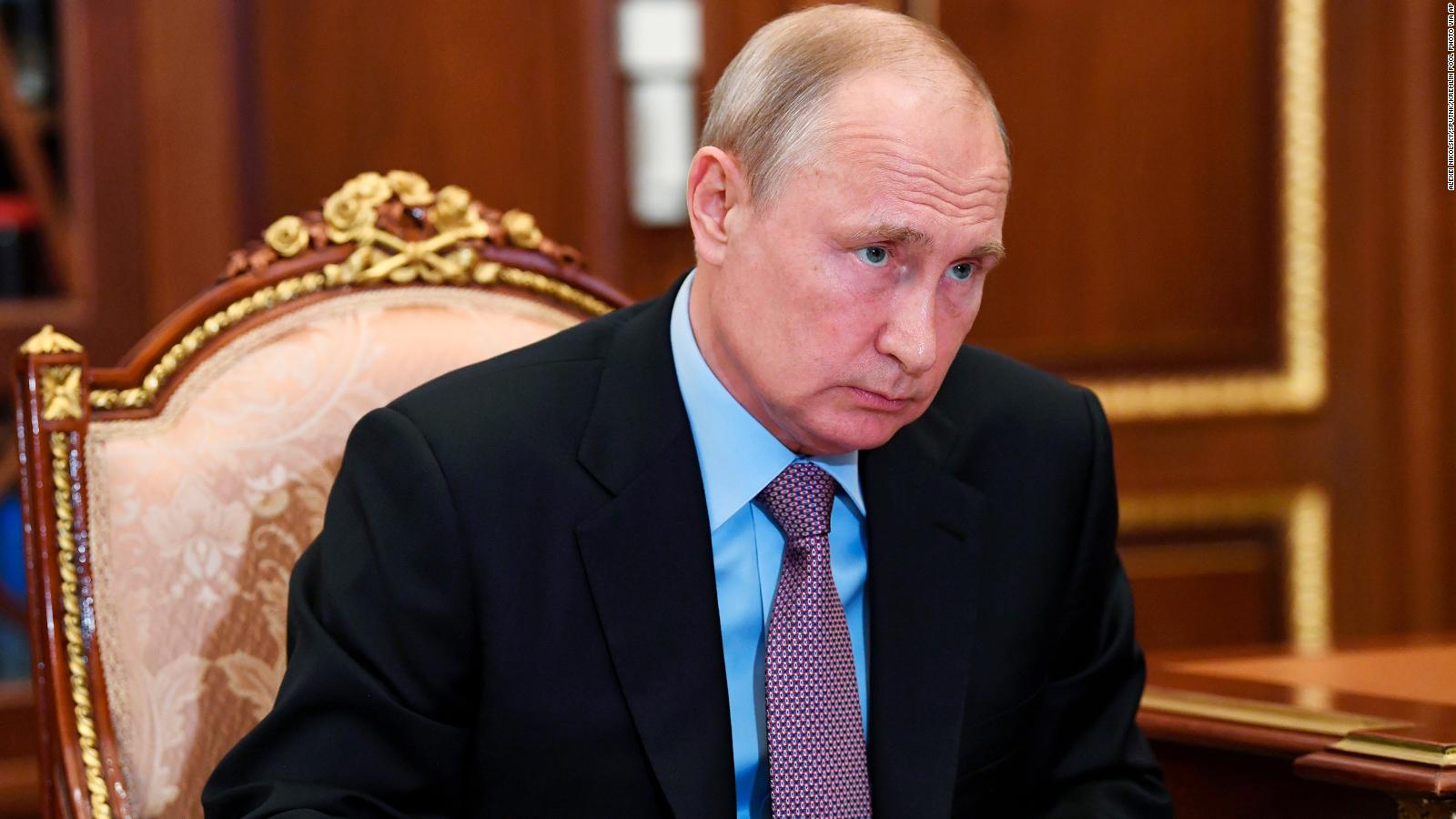 Putin rewrites World War II history -- and does battle over historical ...