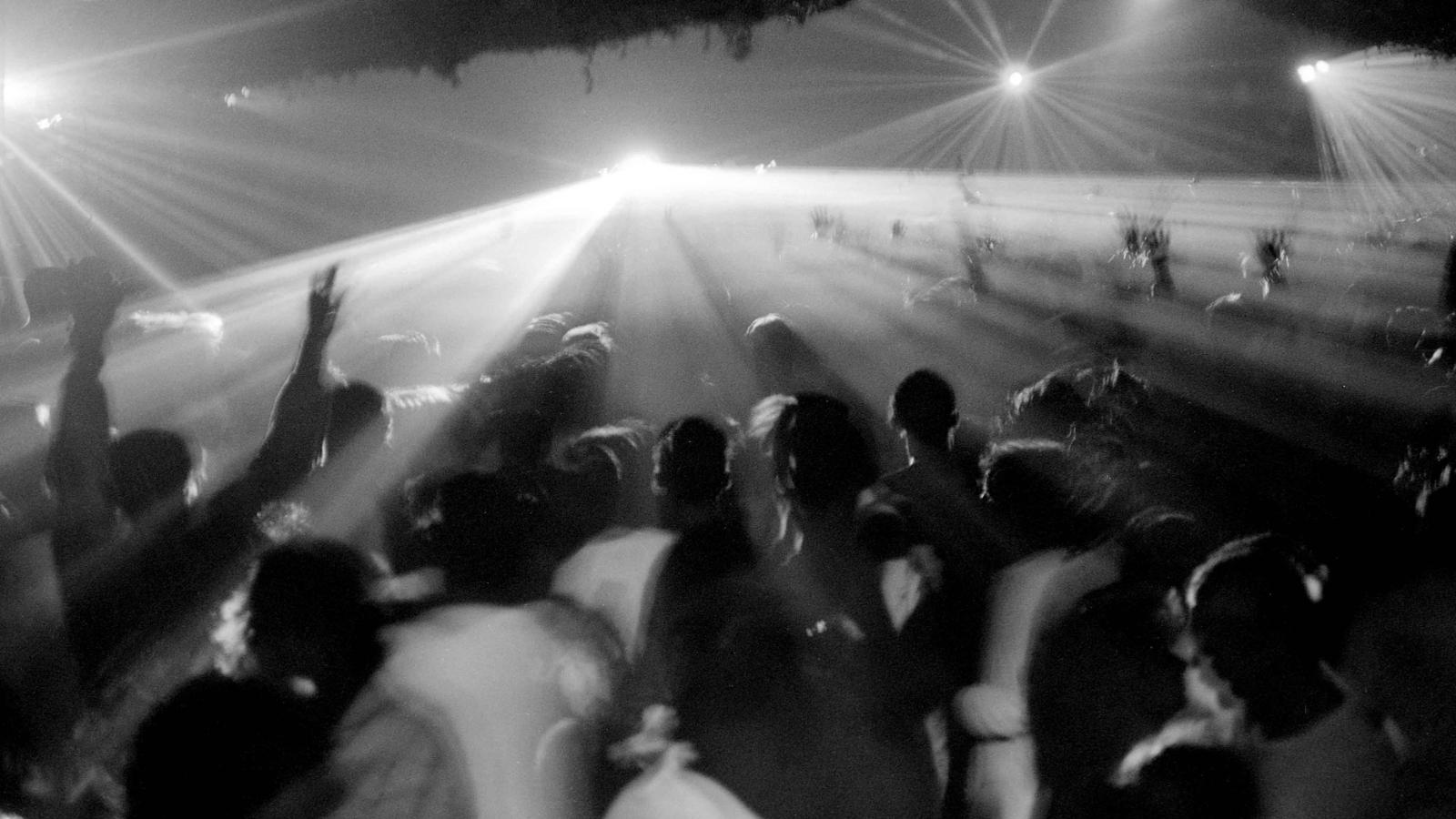 Illegal Raves Are Booming In Lockdown Britain Can Authorities Stop A