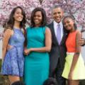 01 obama family FILE