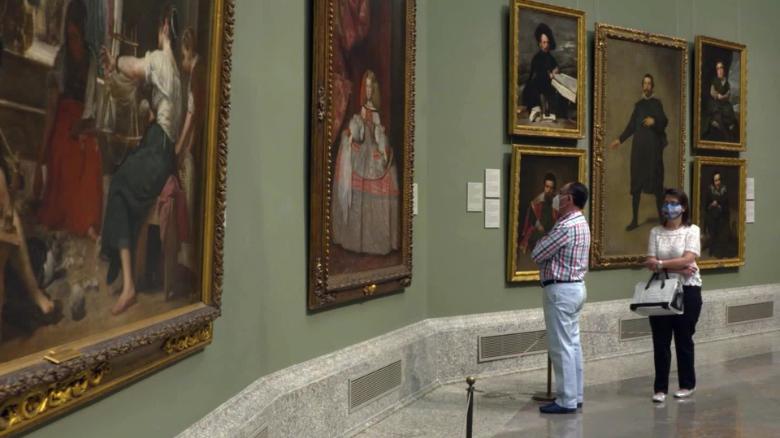 Museo del Prado se reinventa para recibir a turistas en la nueva realidad  en la pandemia - CNN Video