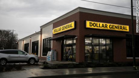 Dollar General is cheap, popular and spreading across America. It&#39;s also a robbery magnet, police say