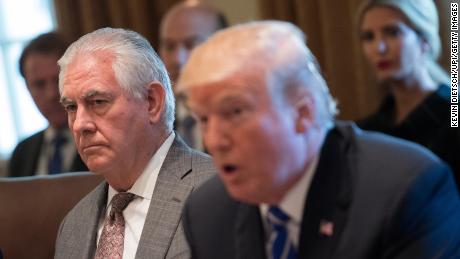 Tillerson slams Trump as Pompeo sings his praises