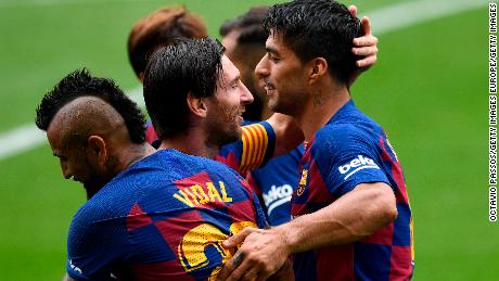 Luis Suarez a marcat ambele goluri ale Barcelonei la Celta Vigo, dar va fi o zi dezamăgitoare pentru Barça. 