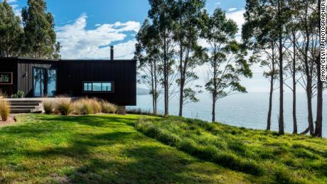 A property in the South Island of New Zealand, designed by Mason &amp; Wales Architects. 