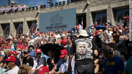 Hundreds of people arrived at Mount Rushmore to watch President Donald Trump ahead of Fourth of July.