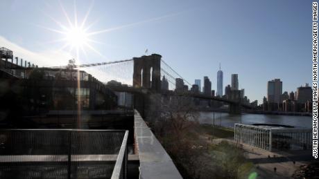 Protest Briefly Stops Brooklyn Bound Traffic On The Brooklyn Bridge In New York Cnn