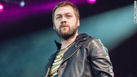 Kasabian frontman Tom Meighan quits rock band over &#39;personal issues&#39;