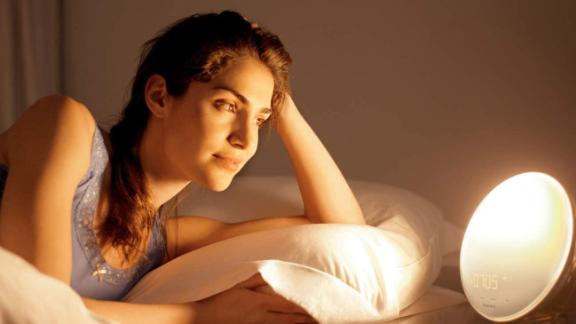Philips SmartSleep Wake-Up Light Therapy Alarm Clock