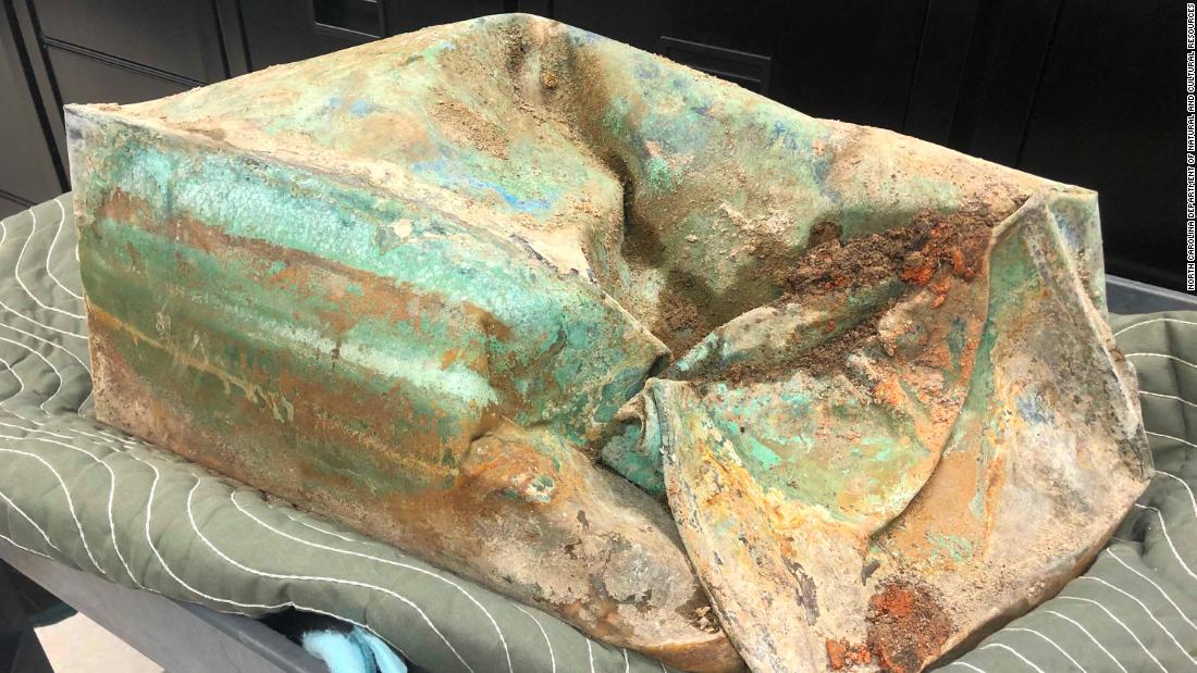 Time capsule believed to contain Gen. Robert E. Lee's button and a hair