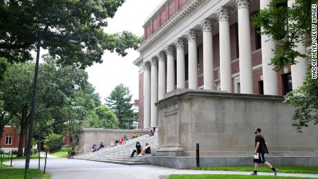 Pengadilan Banding menjunjung tinggi kebijakan tindakan tegas Harvard 