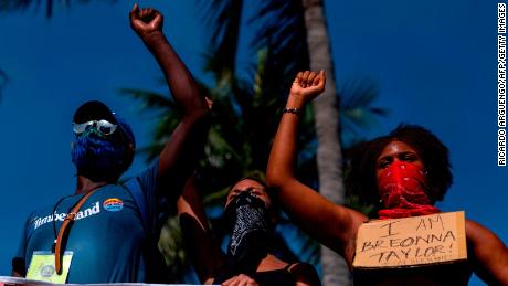 Protesters gather in Miami, Florida on May 31. (Ricardo Arduengo/AFP via Getty Images)