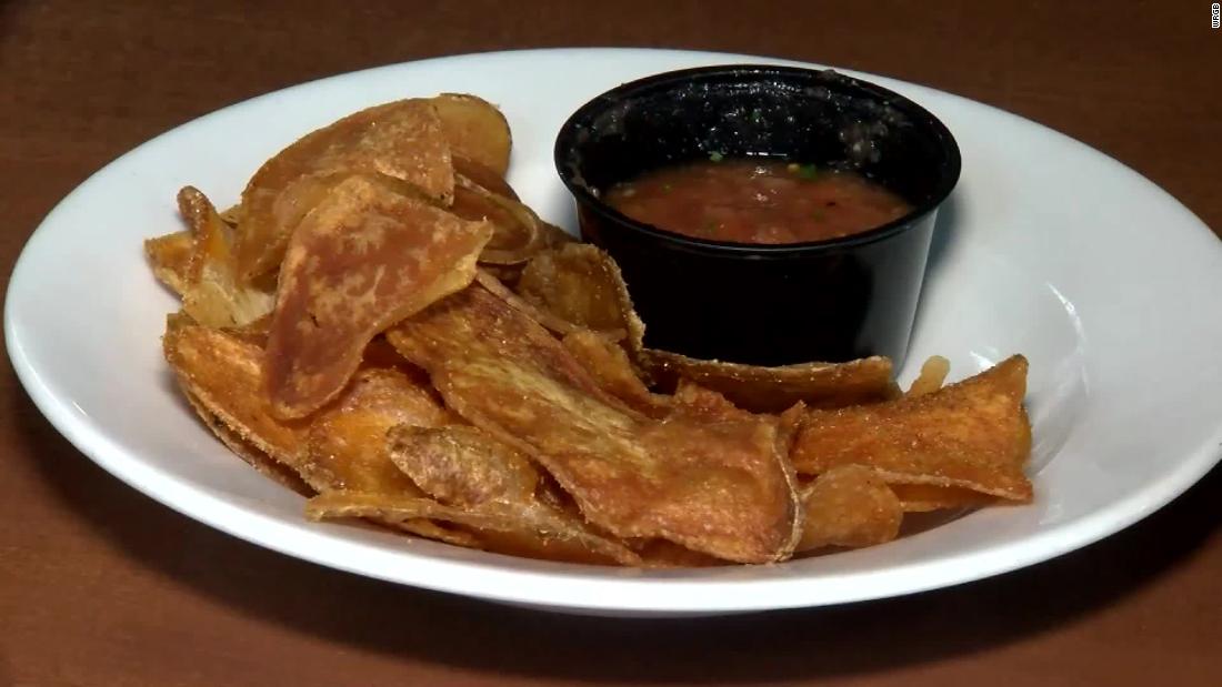 Pub puts 'Cuomo Chips and Salsa' on the menu in response to New York rule on food and alcohol - CNN