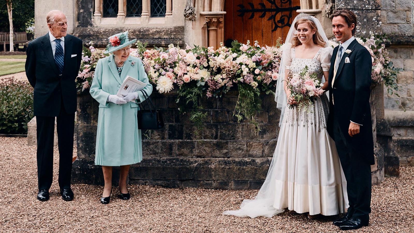 Princess Beatrice Daughter Of Prince Andrew Releases Photos Of Her Private Wedding Cnn
