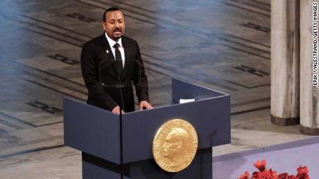 El primer ministro etíope, Abiy Ahmed Ali, recibió el Premio Nobel de la Paz de 2019 por su trabajo para resolver el prolongado conflicto del país con la vecina Eritrea.