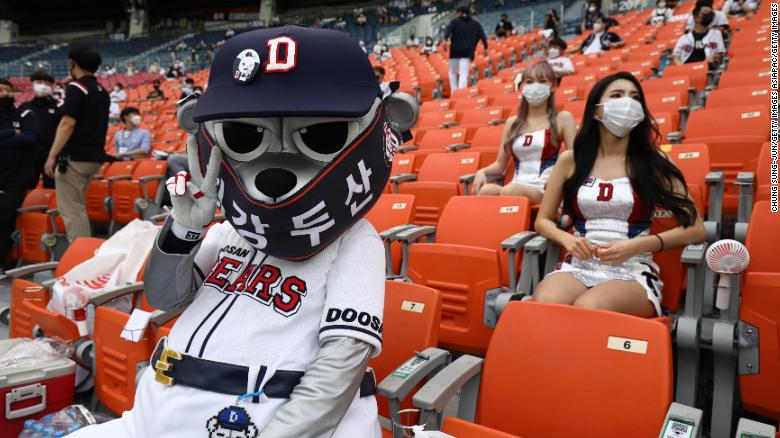 South Korean baseball resumes with spectators in July 2020