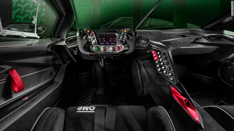 The Lamborghini Essenza SCV12's steering wheel is modeled on a Formula 1 racecar steering wheel.