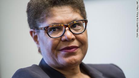 UNITED STATES - MAY 24: Rep. Karen Bass, D-Calif., talks with foster care alumni during a shadow day where the group can learn about Congress from their representative on May 24, 2017. (Photo By Tom Williams/CQ Roll Call) (CQ Roll Call via AP Images)