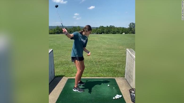 Teen gets attention of golf legends with one-armed swing
