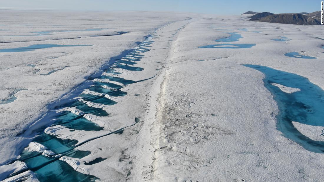 Canadian ice shelf larger than Manhattan collapses into the sea - CNN