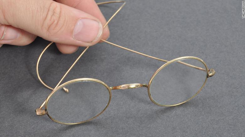 fetch reading glasses