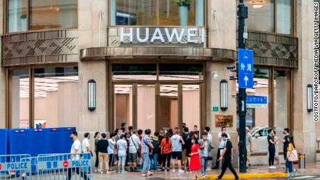 New sanctions deal &#39;lethal blow&#39; to Huawei. China decries US bullying