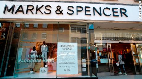 Marks & Spencer to cut 7,000 jobs as clothing sales collapse