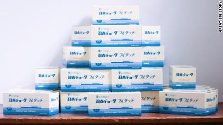 When Hagoromo announced it would end production, many mathematicians began stockpiling boxes of the chalk.