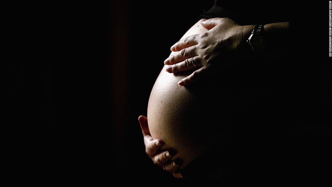 Covid-19 raises risks for expectant mothers and babies, study says