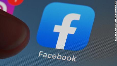 Facebook failed to shut down page of Kenosha militia group, despite warning