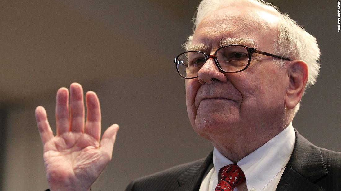 Buffett is sworn in to testify before the Financial Crisis Inquiry Commission in 2010. The bipartisan committee was created by Congress to investigate the causes of the financial crisis.