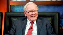 Berkshire Hathaway Chairman and CEO Warren Buffett smiles during an interview in Omaha, Nebraska, with Liz Claman on Fox Business Network&#39;s &quot;Countdown to the Closing Bell &quot; on May 7, 2018. (Nati Harnik/AP)