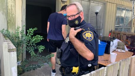 Deputy Bennie Gant with the Harris County Constable&#39;s Office executes a warrant.