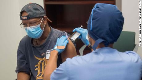 There&#39;s a legitimate way to end coronavirus vaccine trials early, Fauci says
